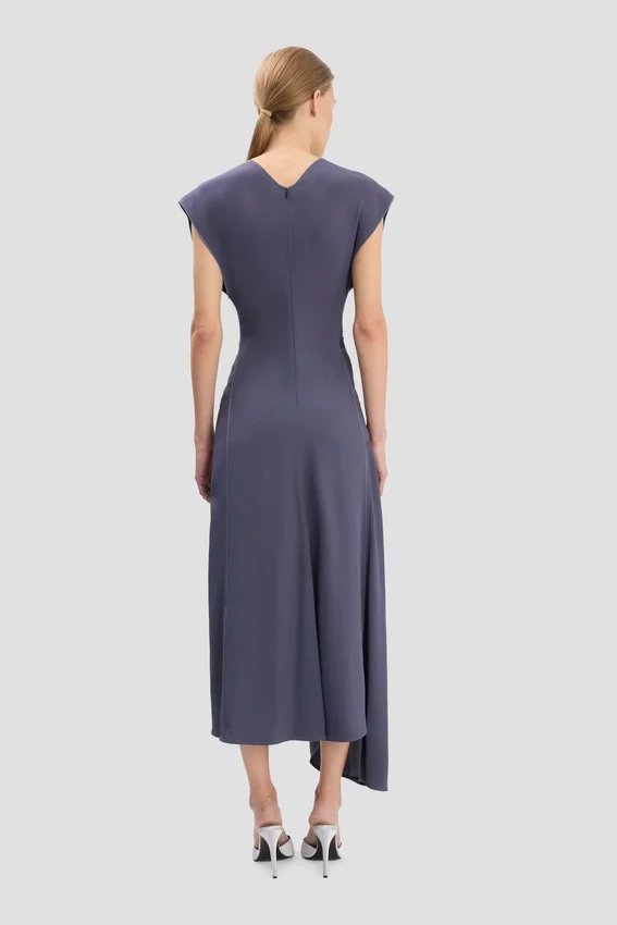 Aria Midi-Kleid in Eclipse Aria Midi-Kleid in Eclipse