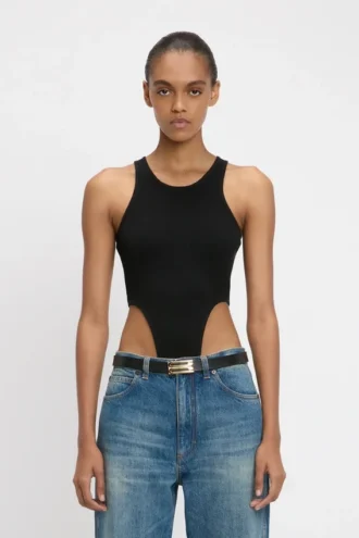 Bodysuit mit hohem Beinausschnitt in Schwarz