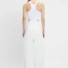 Bodysuit mit hohem Beinausschnitt in Weiß Bodysuit mit hohem Beinausschnitt in Weiß