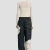 Cargohose in Dunkelblau mit Blumenprint Cargohose in Dunkelblau mit Blumenprint