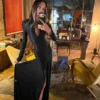 Cut-Out-Kleid in Schwarz