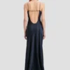 Drapiertes Spitzenkleid in Midnight Drapiertes Spitzenkleid in Midnight