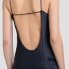 Drapiertes Spitzenkleid in Midnight Drapiertes Spitzenkleid in Midnight