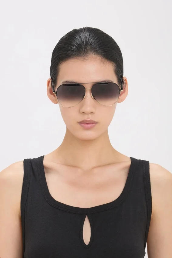 Feine Metall-Pilotenbrille in Gold-Schwarz Feine Metall-Pilotenbrille in Gold-Schwarz