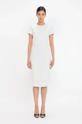 Figurbetontes T-Shirt-Kleid in Elfenbein