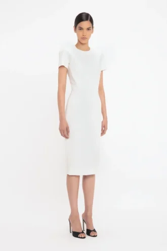 Figurbetontes T-Shirt-Kleid in Elfenbein