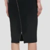 Figurbetontes T-Shirt-Kleid in Schwarz Figurbetontes T-Shirt-Kleid in Schwarz