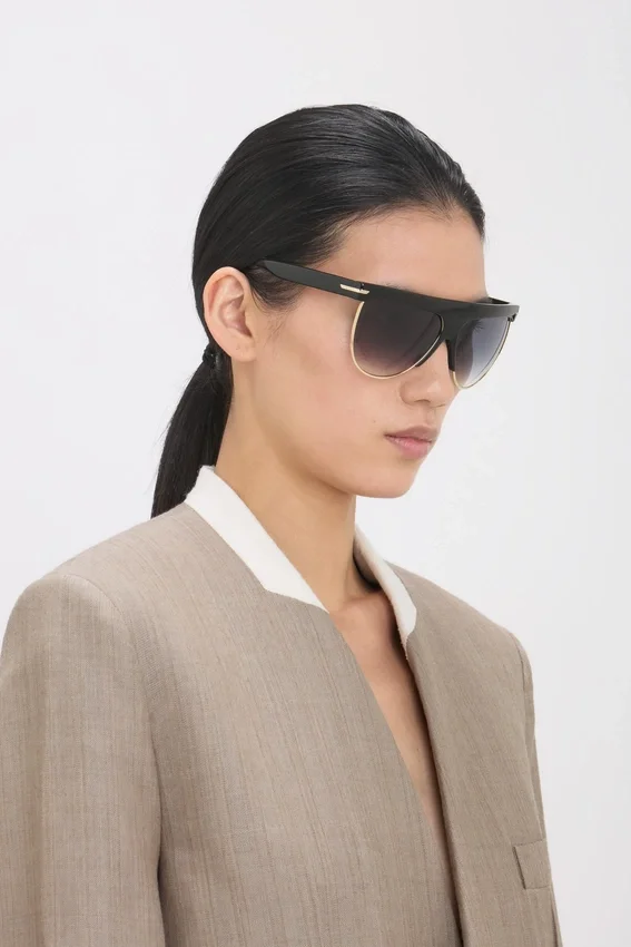 Geformte Sonnenbrille aus Metall und Acetat mit flachem Oberteil Geformte Sonnenbrille aus Metall und Acetat mit flachem Oberteil