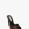 Harlow Mule 100 aus kastanienbraunem Satin