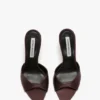 Harlow Mule 100 aus kastanienbraunem Satin
