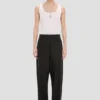 Hose mit geschwungenem Bein in Schwarz Hose mit geschwungenem Bein in Schwarz