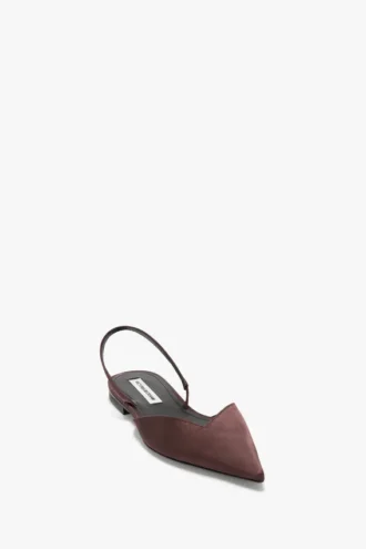 The Victoria Angle Halterback-Ballerinas aus kastanienbraunem Satin