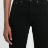 The Victoria Jeans in gewaschenem Schwarz The Victoria Jeans in gewaschenem Schwarz