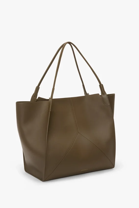 The Victoria Reisetasche aus khakifarbenem Leder The Victoria Reisetasche aus khakifarbenem Leder