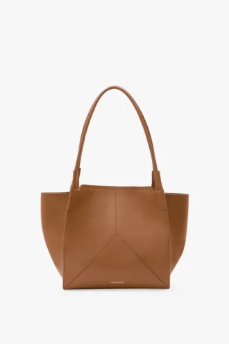 The Victoria-Tasche aus hellbraunem Leder The Victoria-Tasche aus hellbraunem Leder