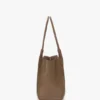 The Victoria-Tasche aus taubengrauem Leder The Victoria-Tasche aus taubengrauem Leder