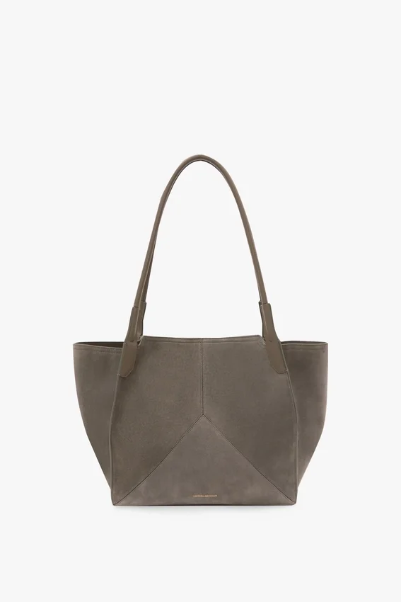 The Victoria Tote in kieselgrauem Wildleder The Victoria Tote in kieselgrauem Wildleder