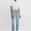 Victoria-Jeans in hellblauer Waschung