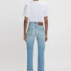 Victoria-Jeans in hellblauer Waschung