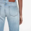 Victoria-Jeans in hellblauer Waschung